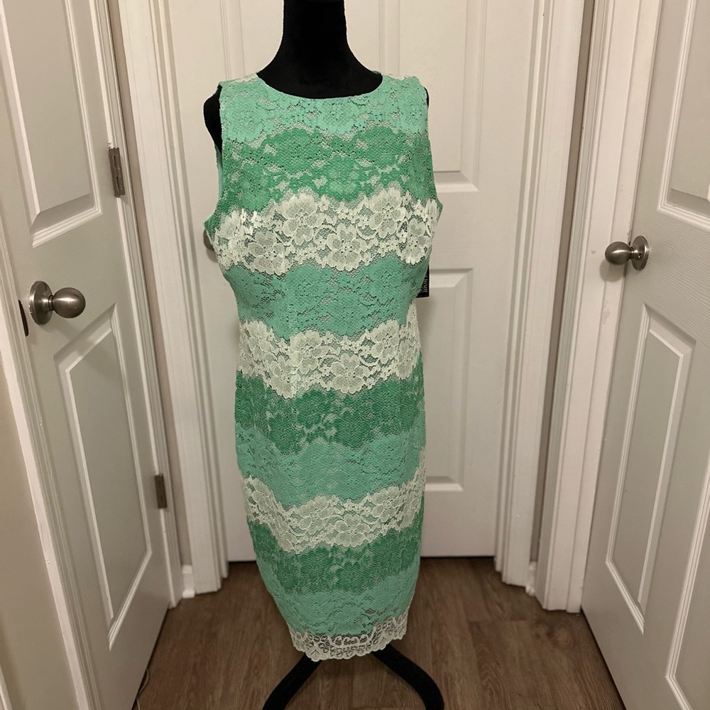 New York & Company Multi-Green Sheath Midi Dress